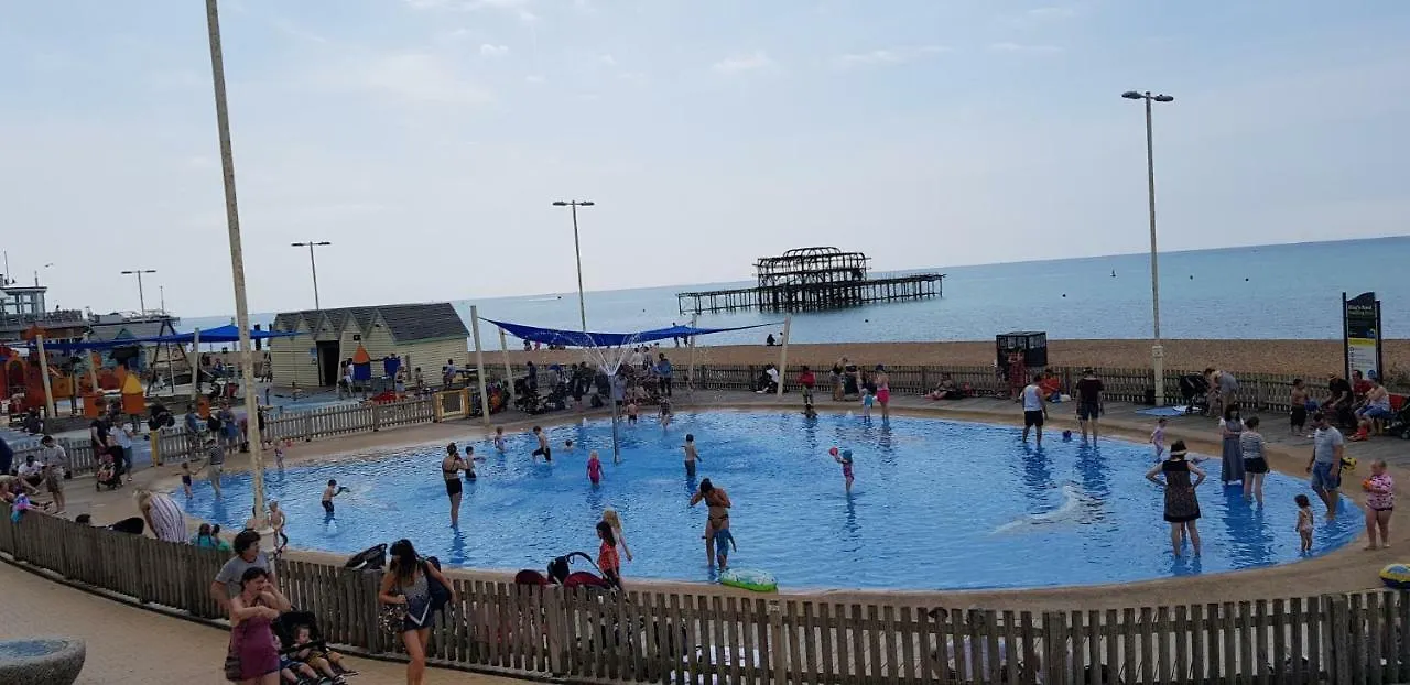 Andorra Guest Accommodation Brighton